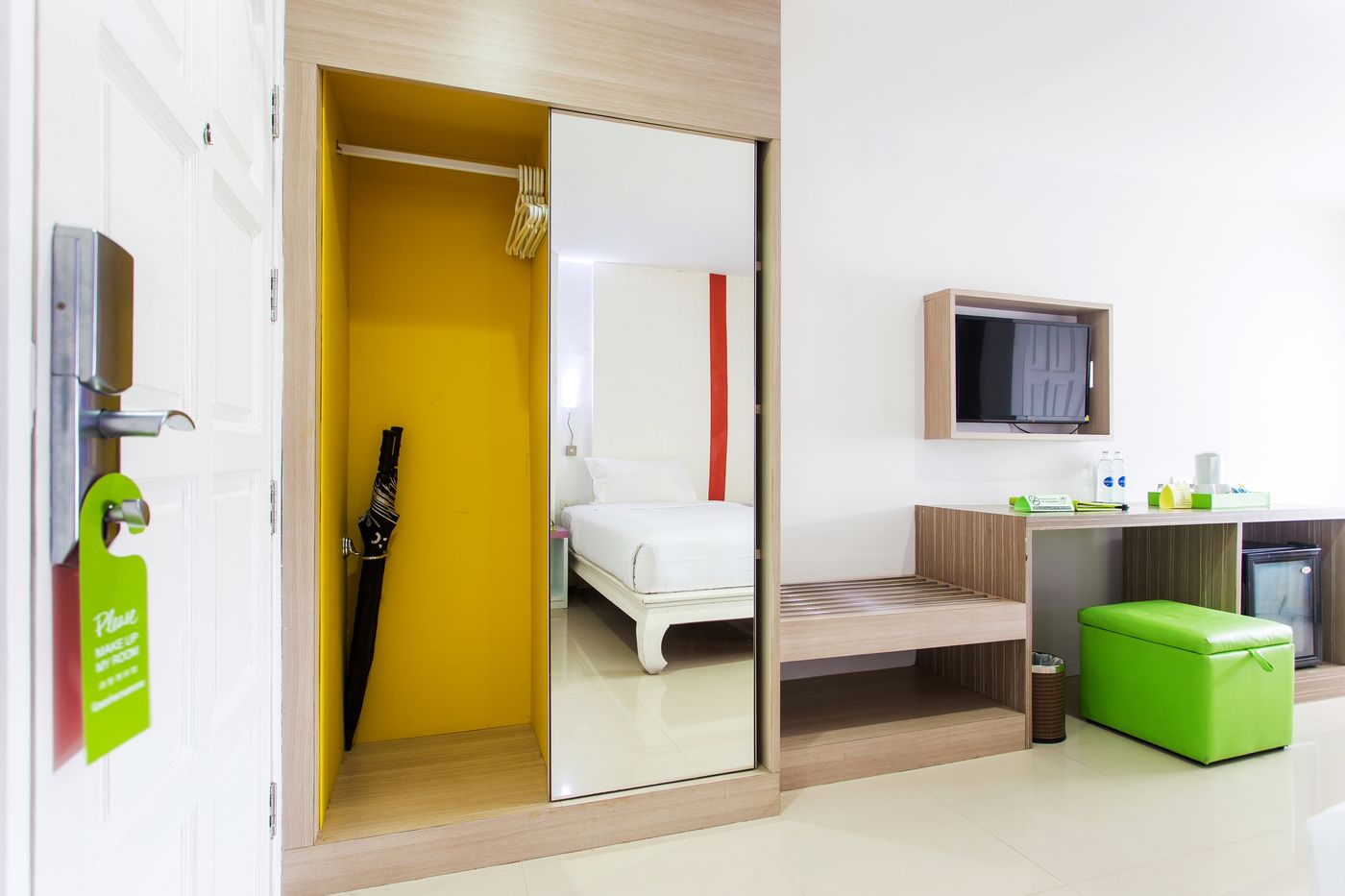 Samui-Verticolor-Room-30