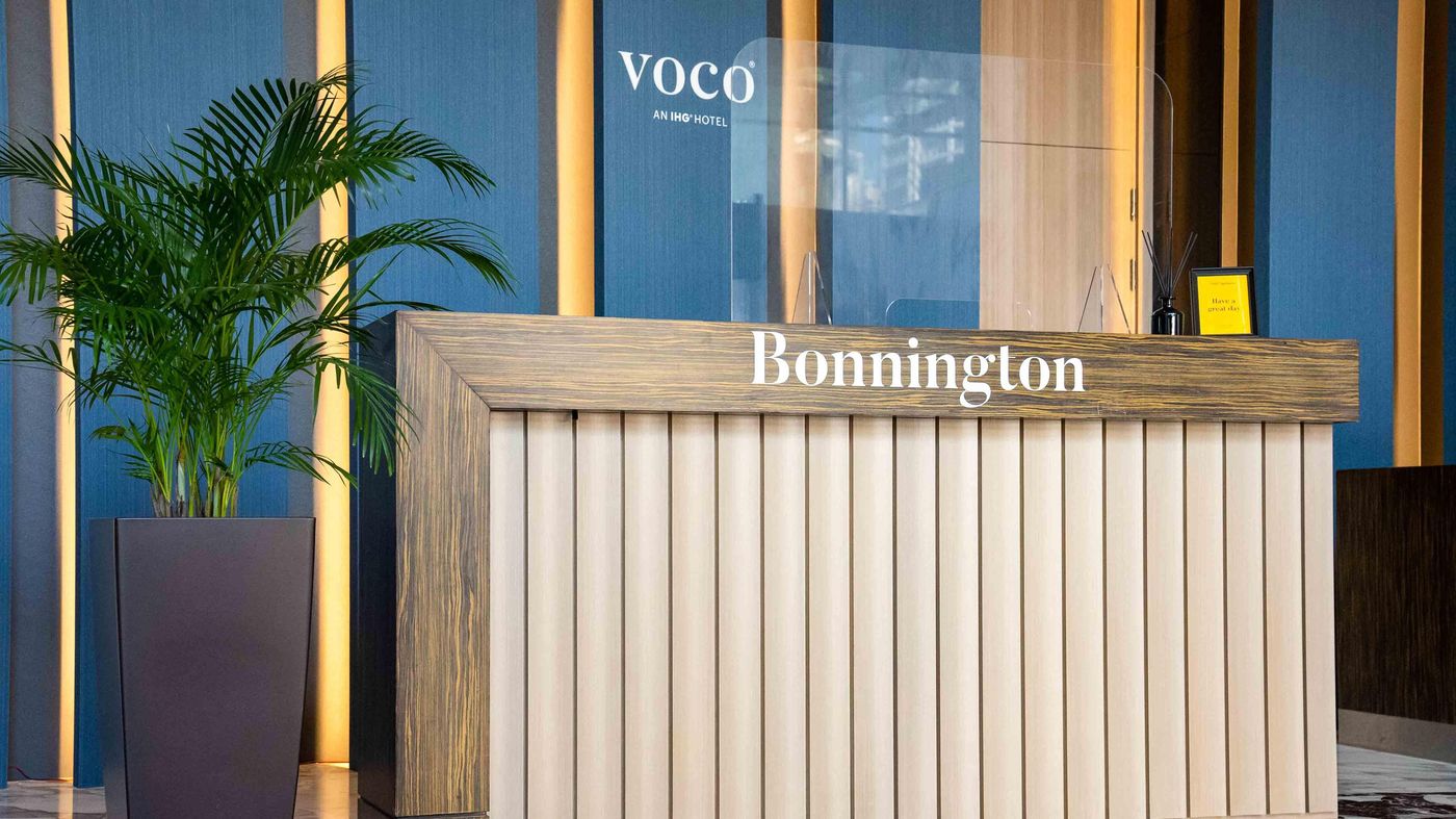 Bonnington-Jumeirah-Lakes-Towers-General-view-74