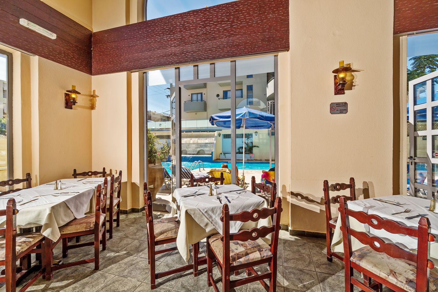 Lefkoniko-Bay-Restaurant-18