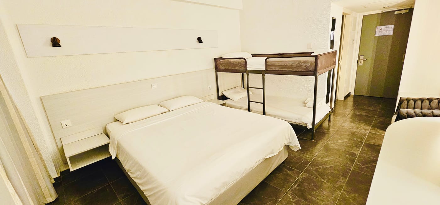 Sveltos-Hotel-Room-38