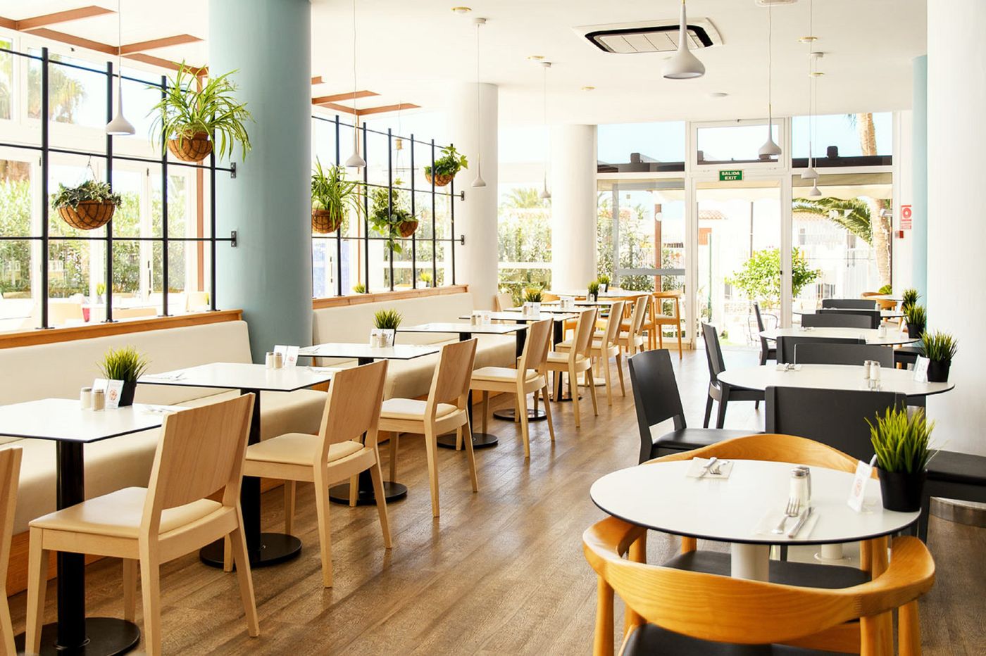 Coral-Ocean-View---Adults-Only-Restaurant-45