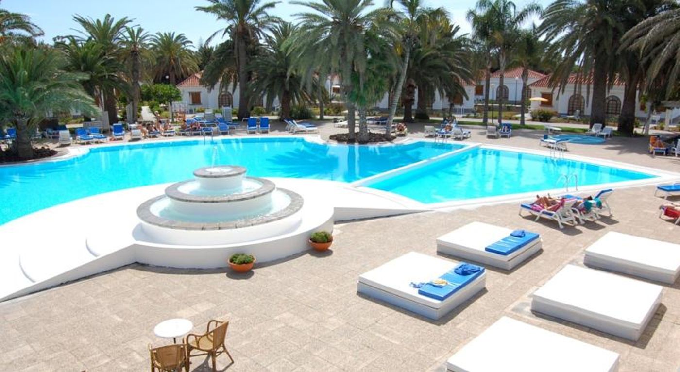 Suite-Hotel-Jardin-Dorado-Pool-6