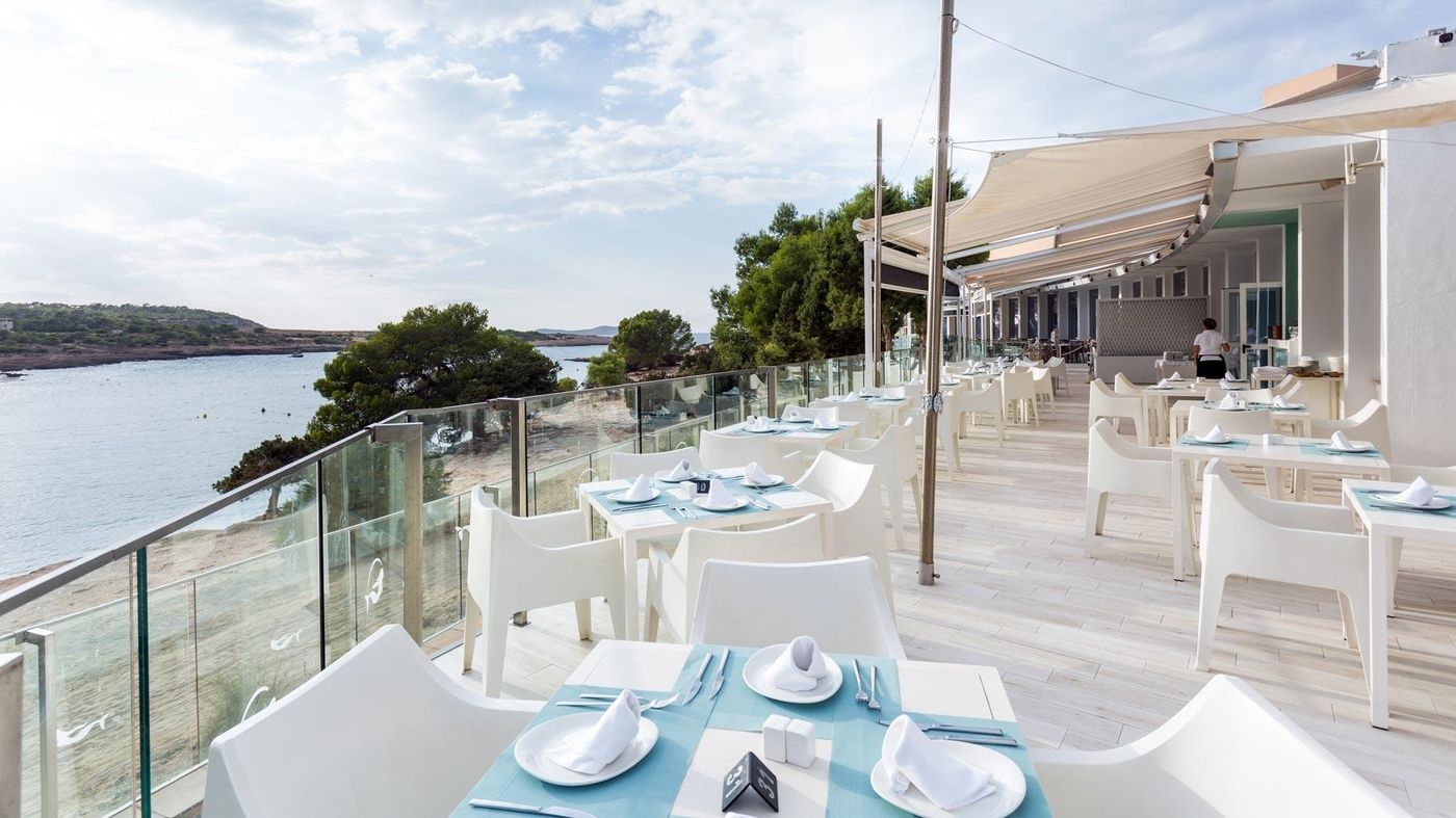 Sirenis Seaview Country Club