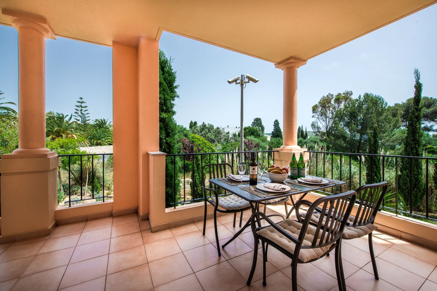 Jardim-da-Meia-Praia-Room-12