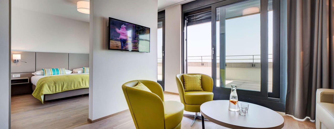 Lake-Geneva-Hotel-Room-19