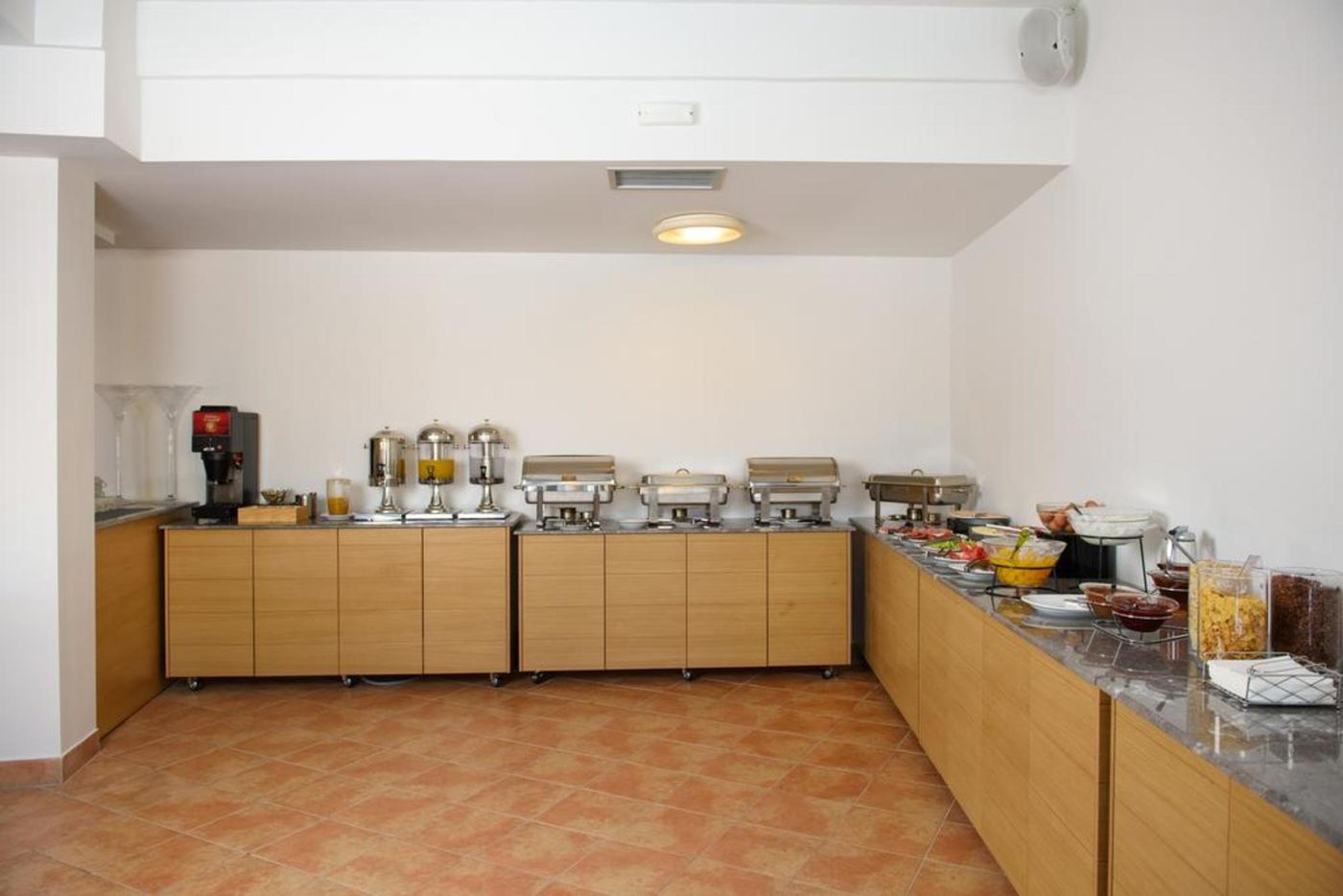 Olympion-Village-Restaurant-32