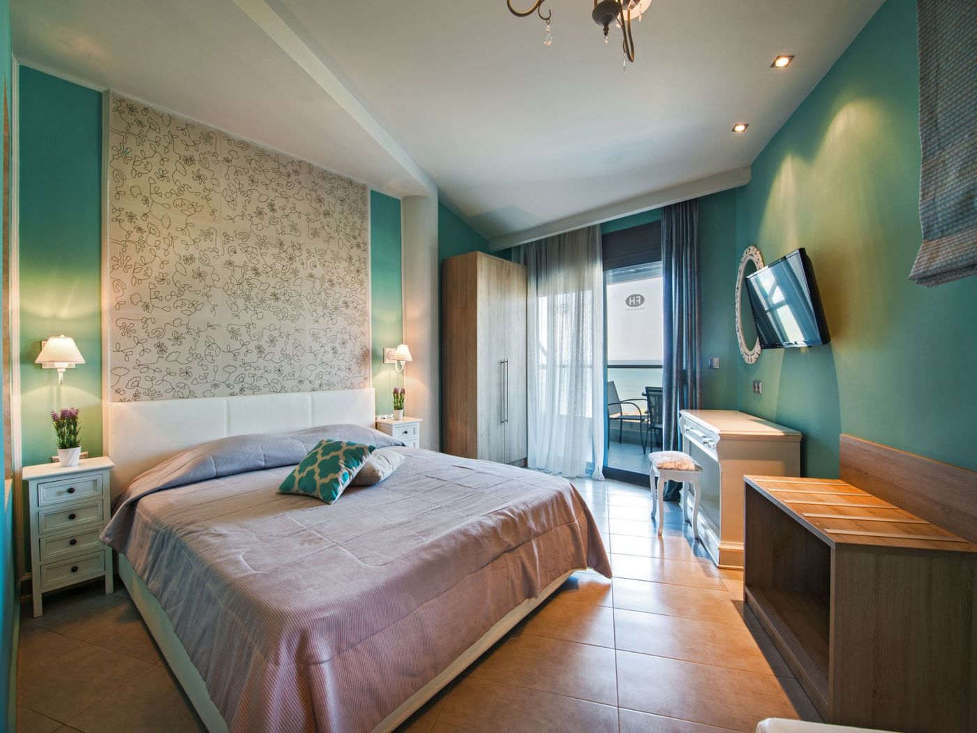 Flegra-Beach-Boutique-Apartments-Room-7