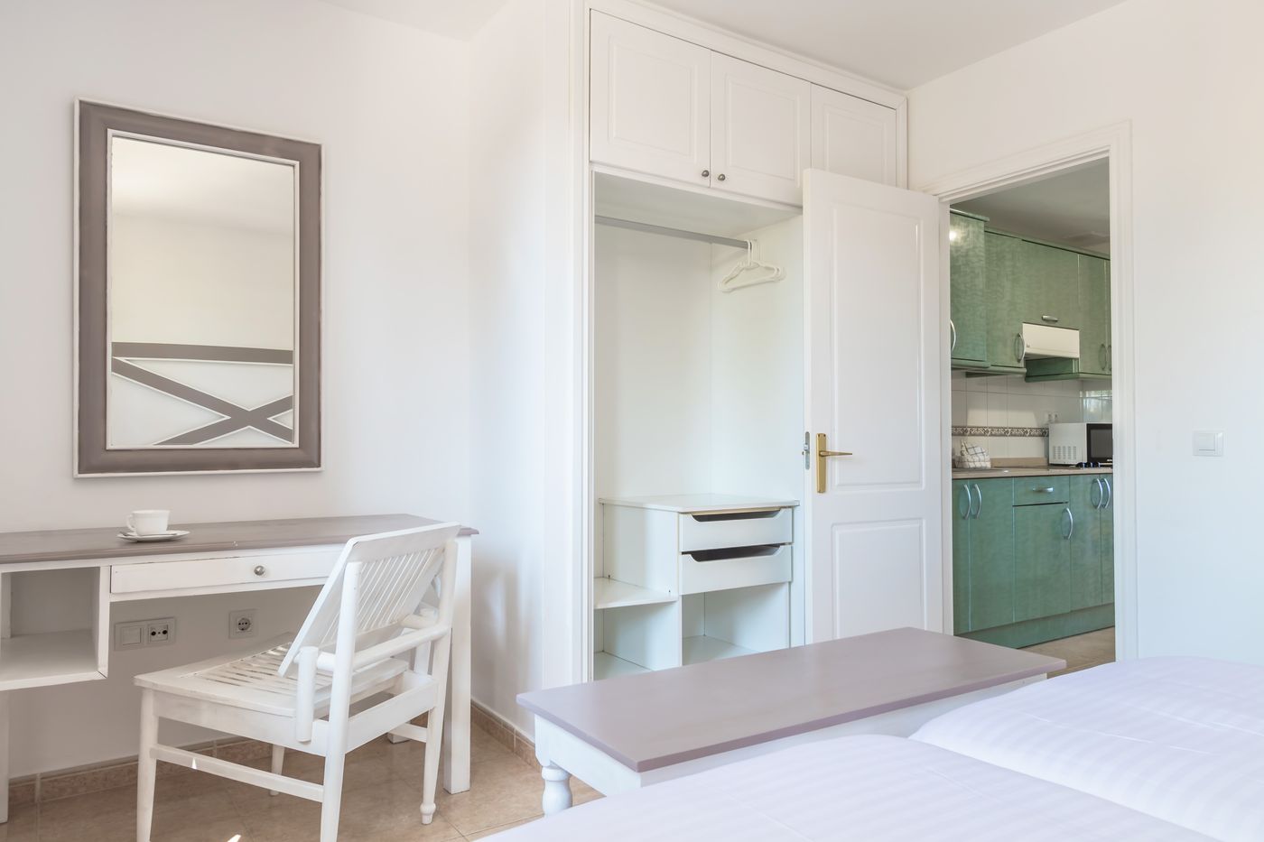 Oasis-Papagayo-Sport---Family-Room-35