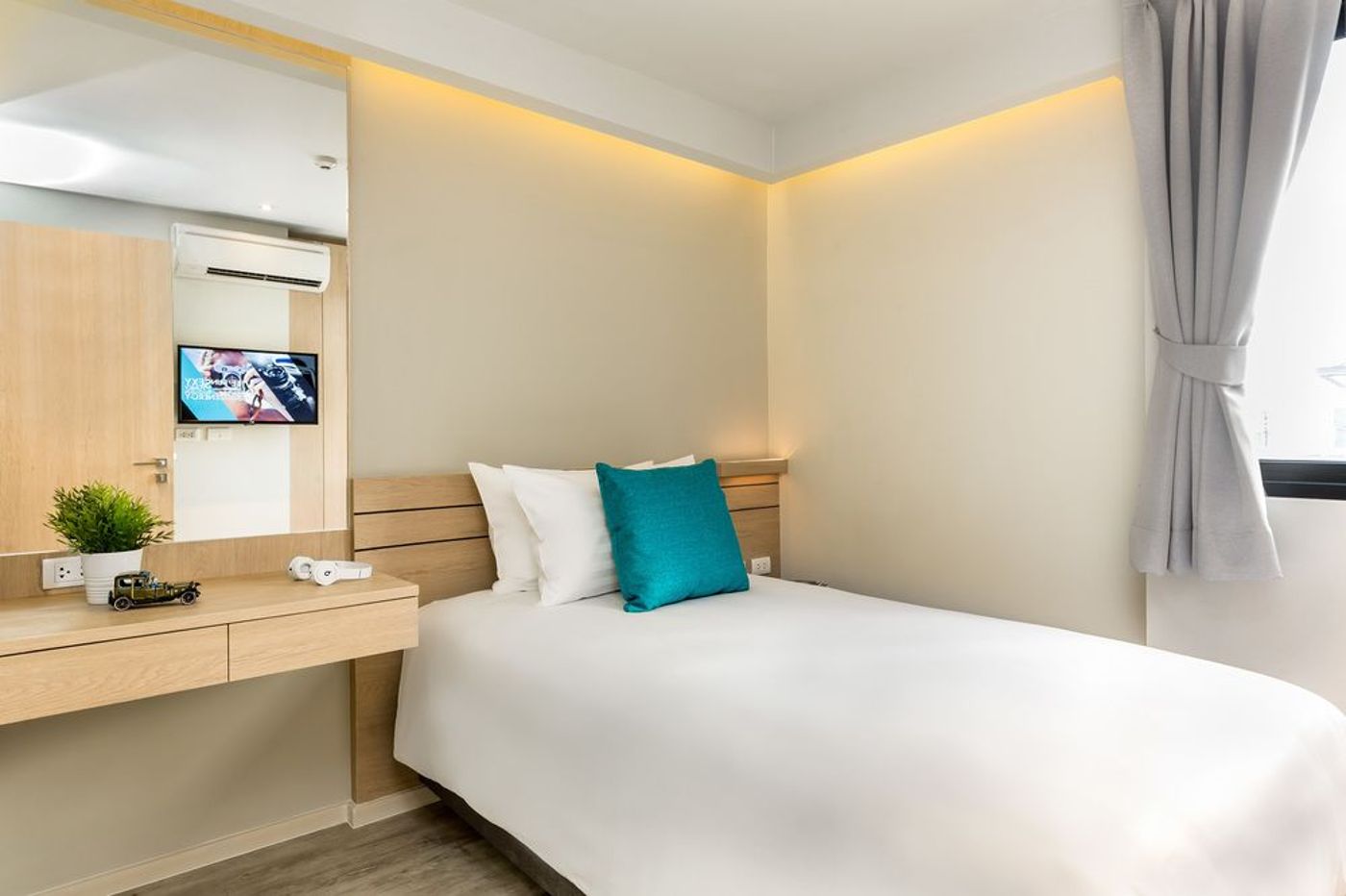 Cross-Vibe-Bangkok-Sukhumvit-Room-41