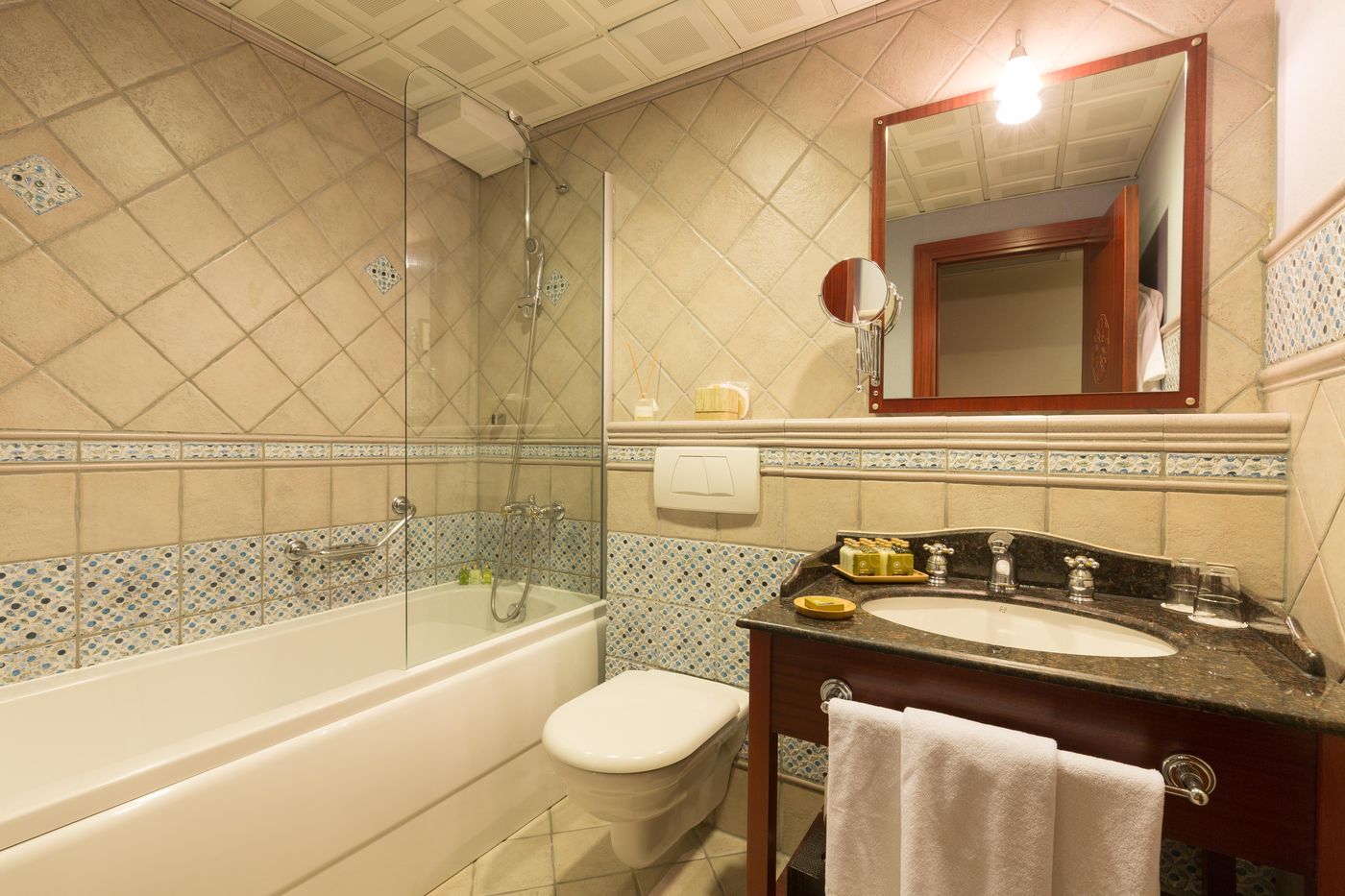 Sirkeci-Mansion-Room-14