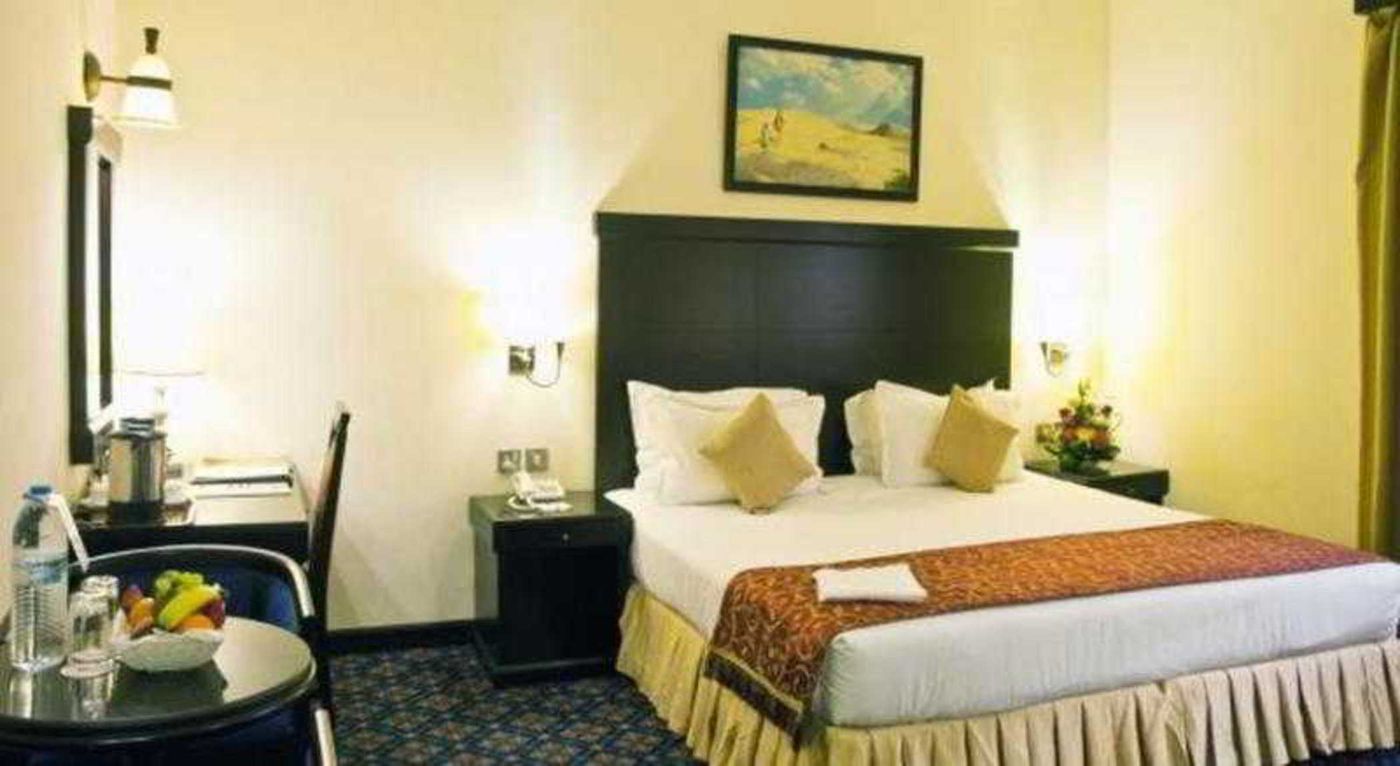 Regent-Beach-Resort-Jumeirah-Room-15