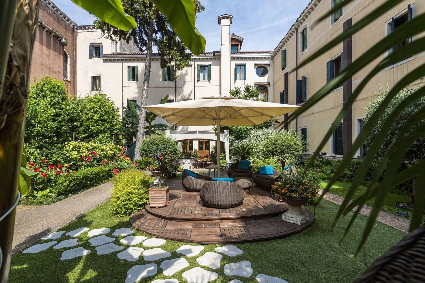 Abbazia-Italy-Venezia-Lobby-5