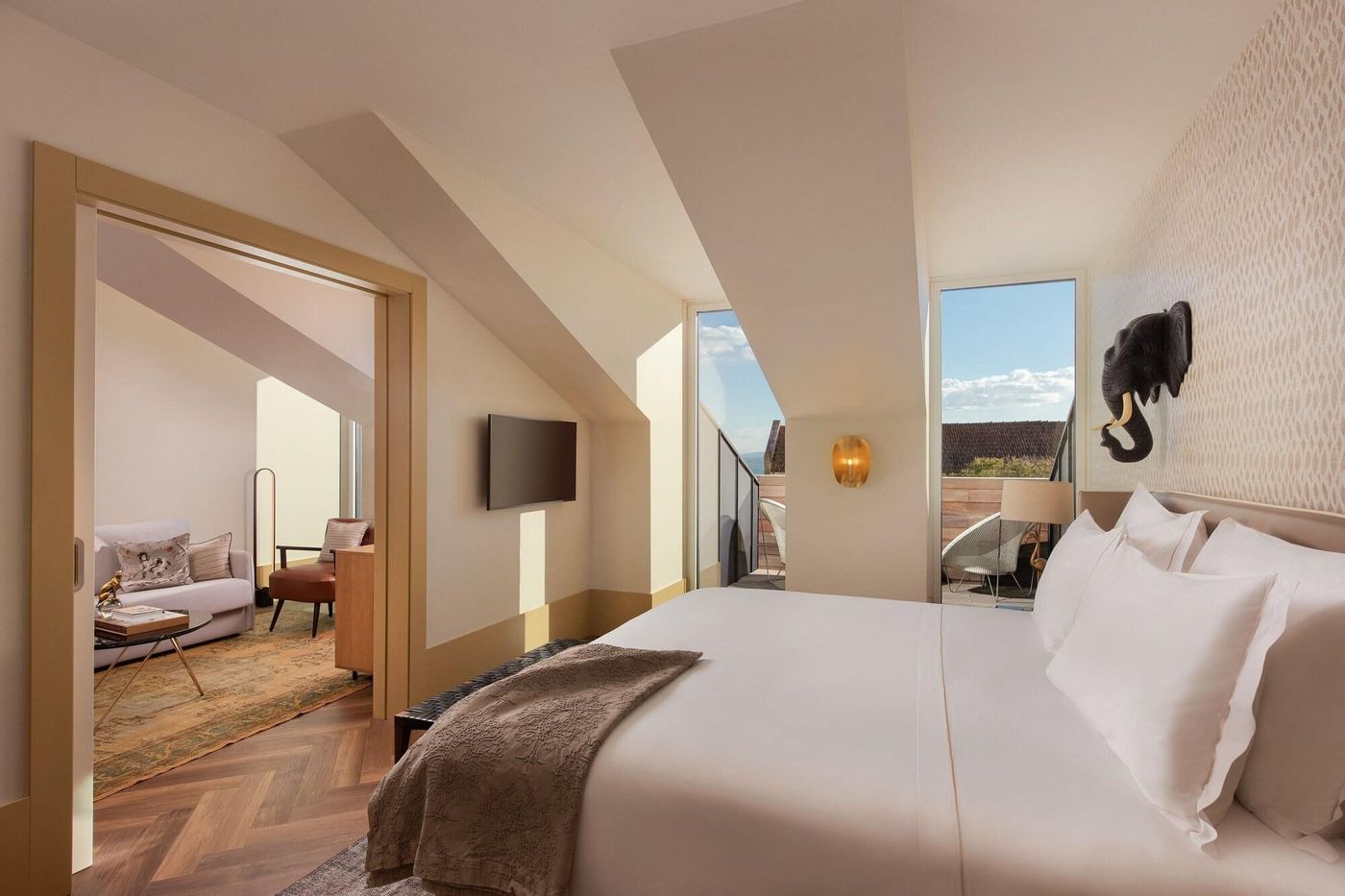 The-Ivens-Autograph-Collection-Room-23