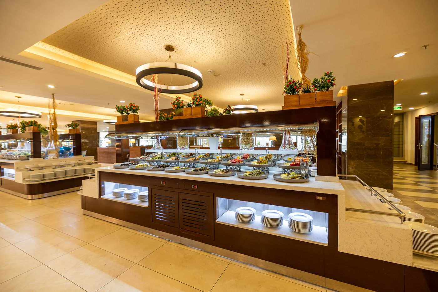 Ramada-Resort-by-Wyndham-Kusadasi---Golf-Restaurant-42