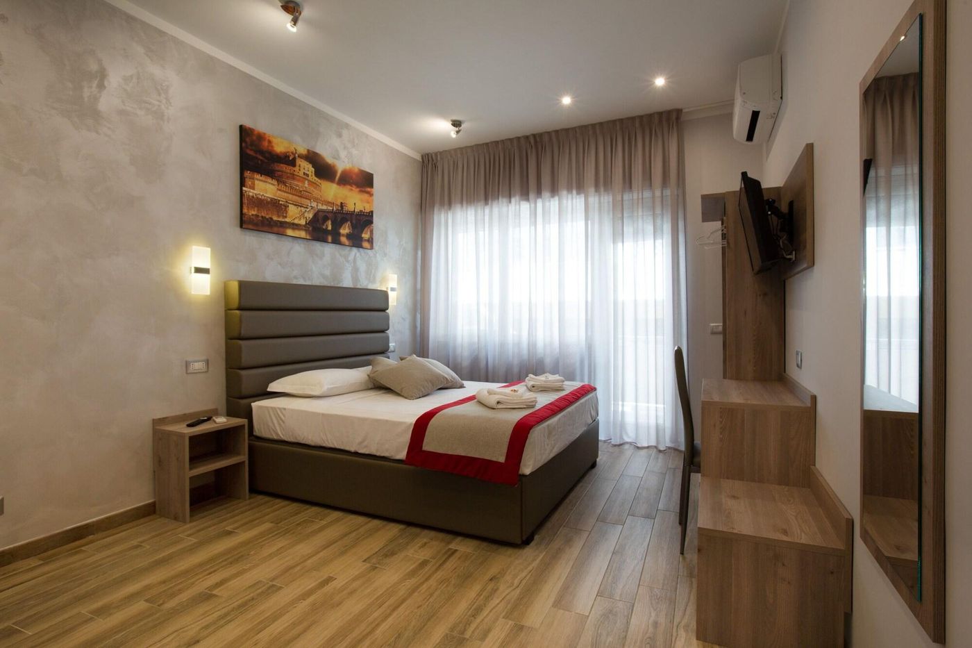 Vatican-City-Relais-Room-25