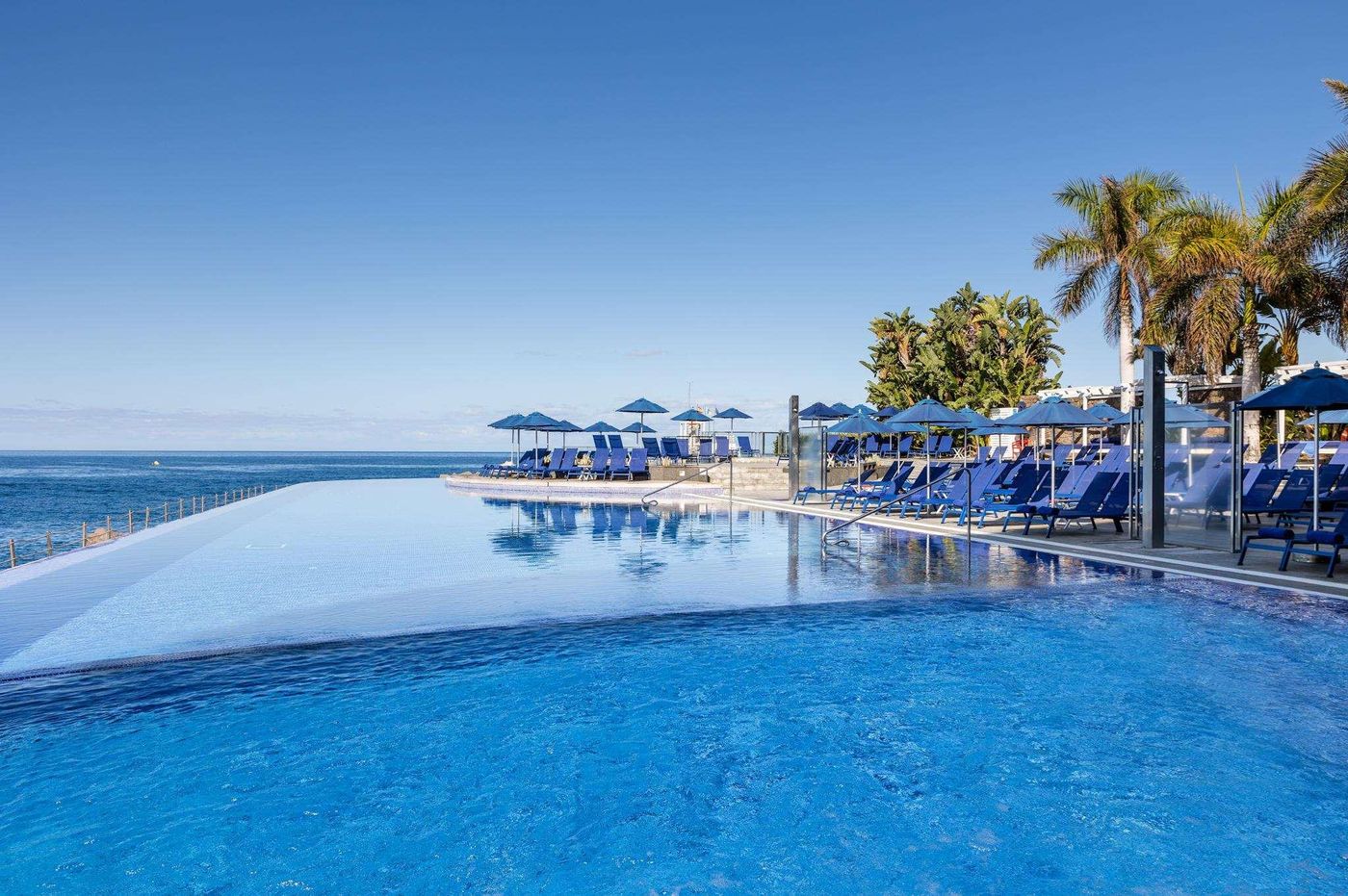 Marina-Suites-Pool-6