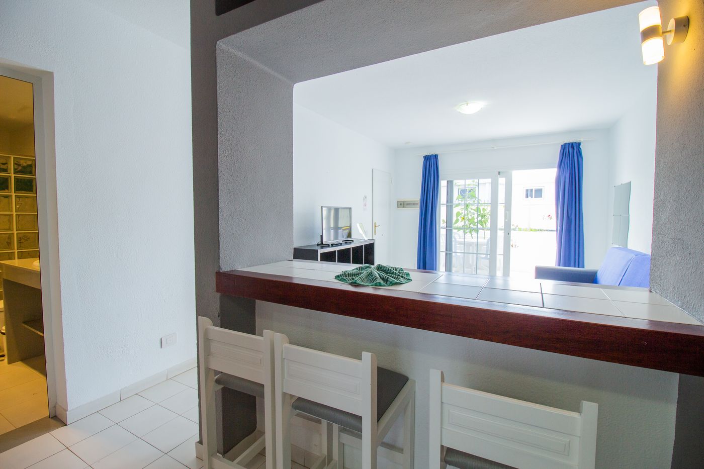 Vista Mar Apartments