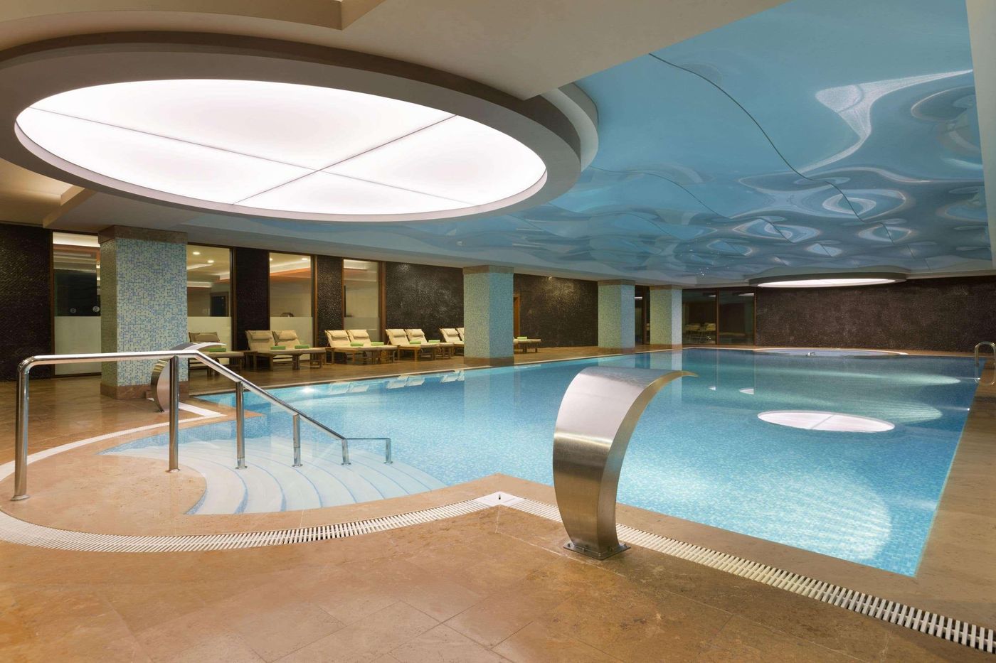 Ramada-Plaza-by-Wyndham-Antalya-Pool-29
