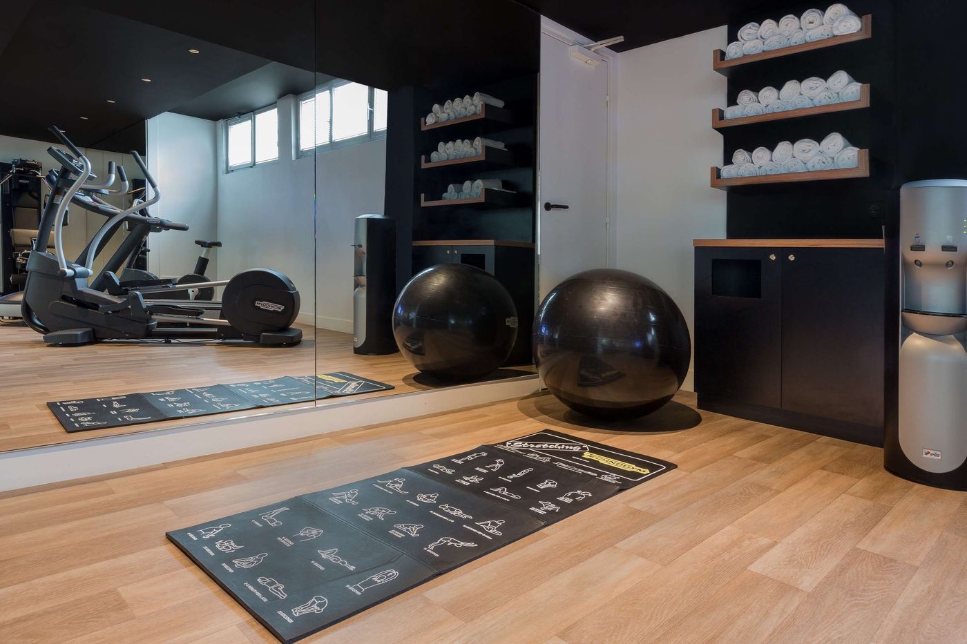 Campanile-Paris-Bercy-Village-Sports-and-Entertainment-30