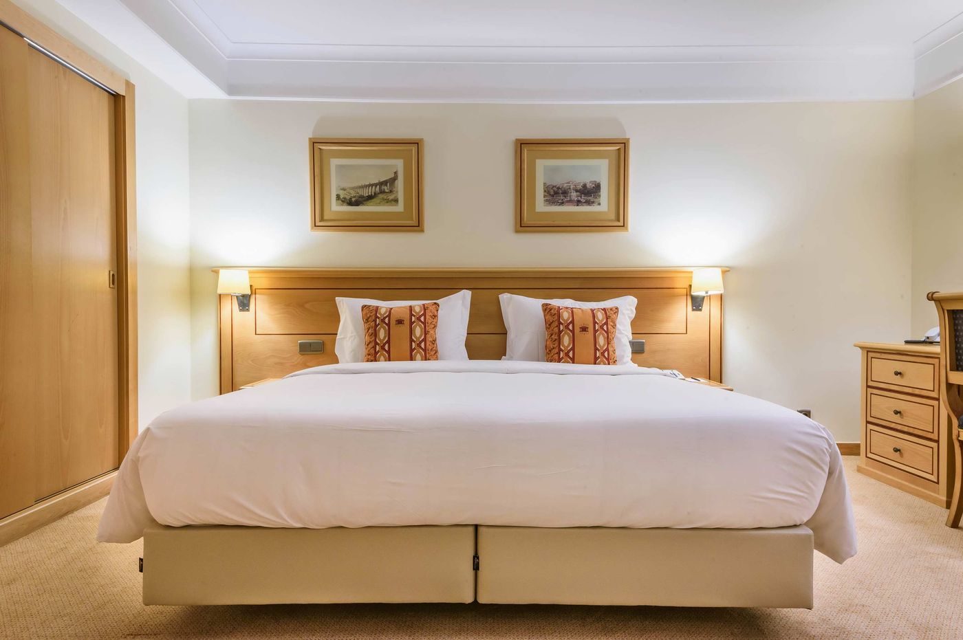 Real-Palacio-Room-18