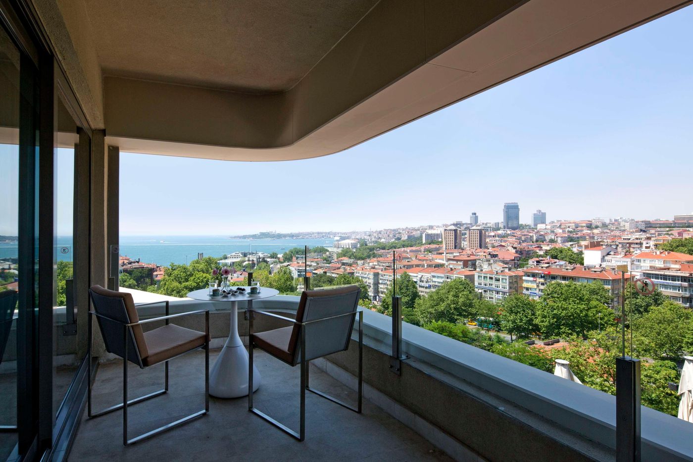 Conrad-Istanbul-Bosphorus-Room-103