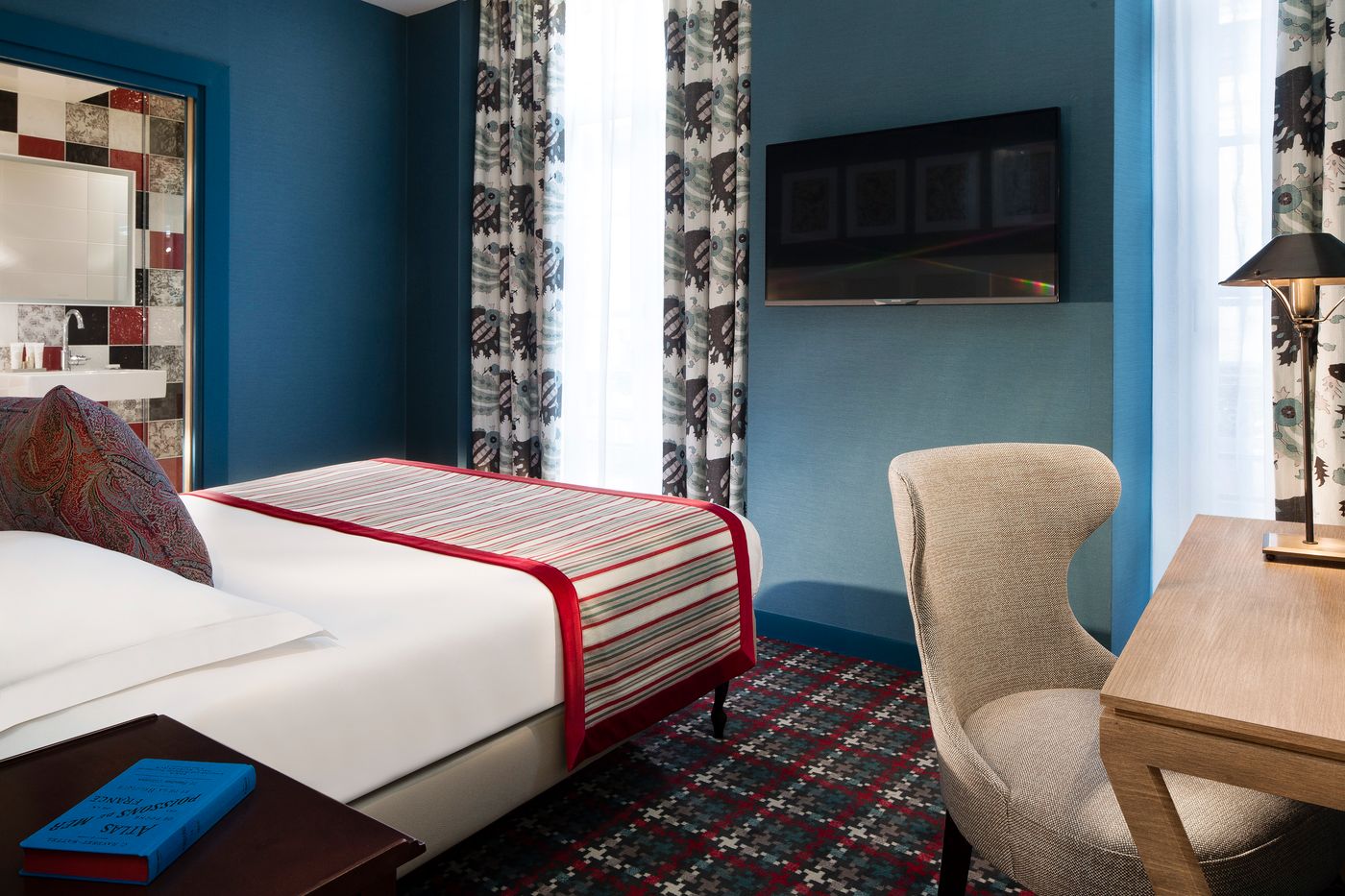 Les-Tournelles-Room-24