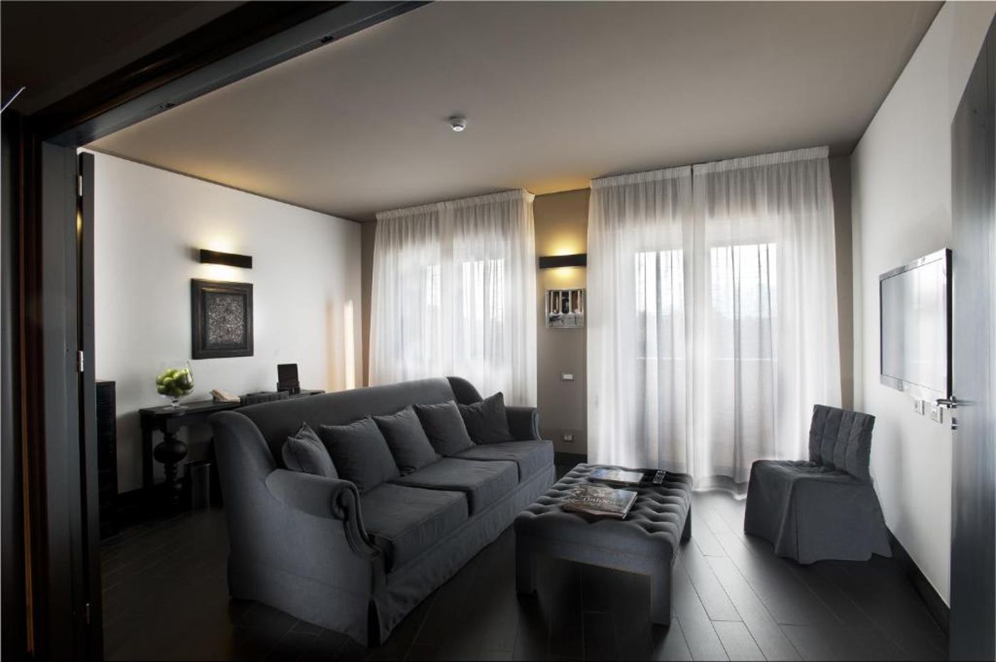 Astoria-Palace-Hotel-Room-24