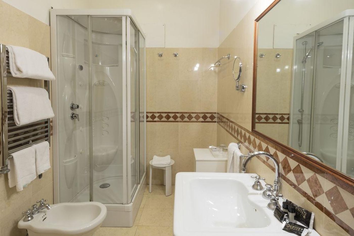 Al-Ponte-Dei-Sospiri-Junior-Suites-General-view-25