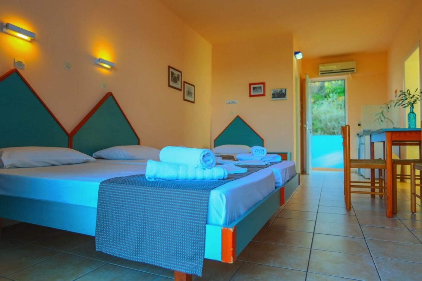 Filoxenia Apartments Tholos