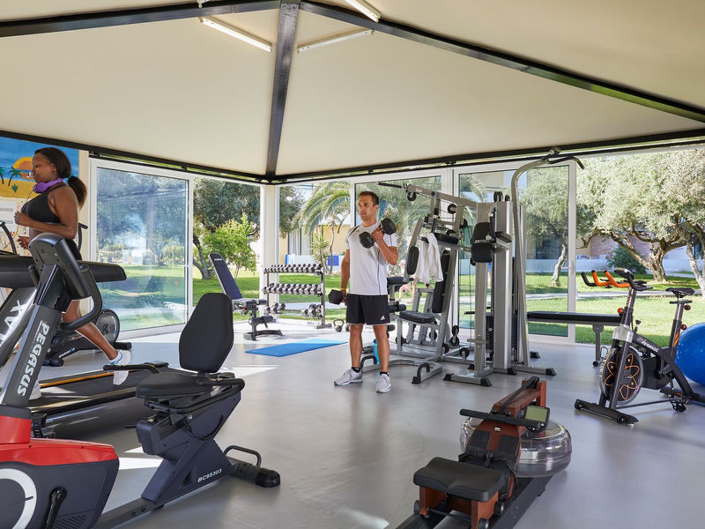 Alex-Beach-Sports-and-Entertainment-26