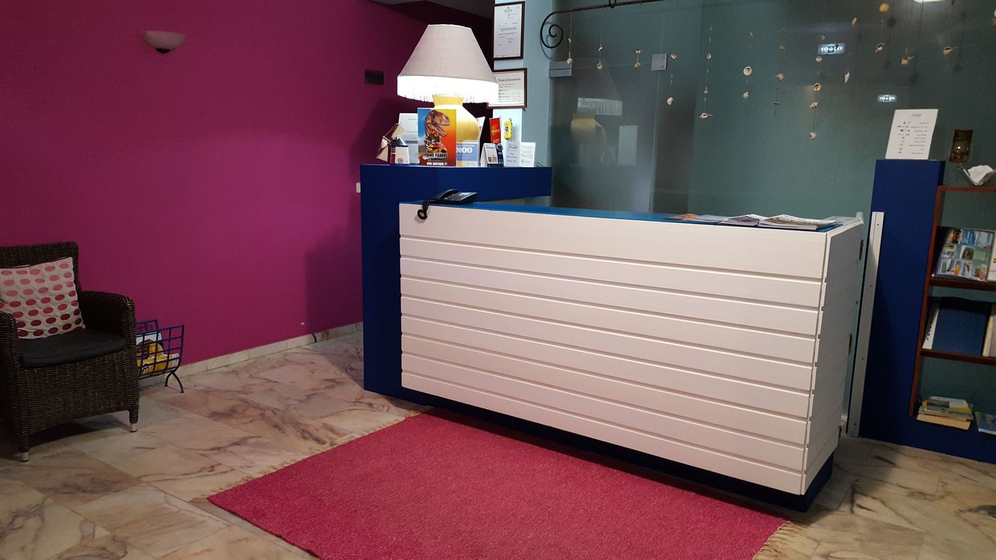 Praia Azul Hotel Apartamento-Portugal-Torres Vedras-Lobby-6