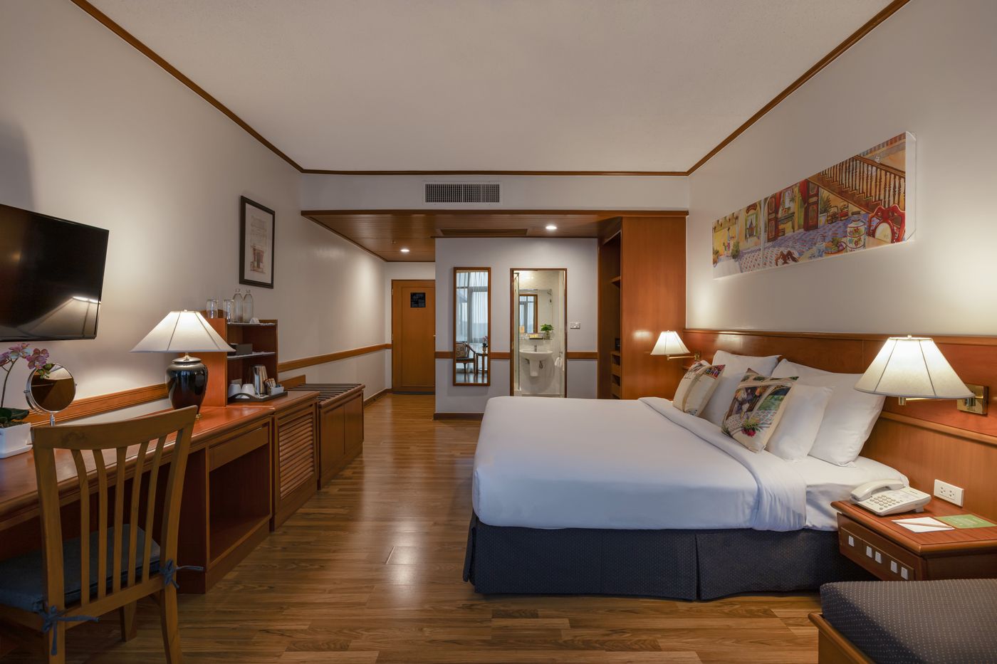 Royal-Phuket-City-Room-14