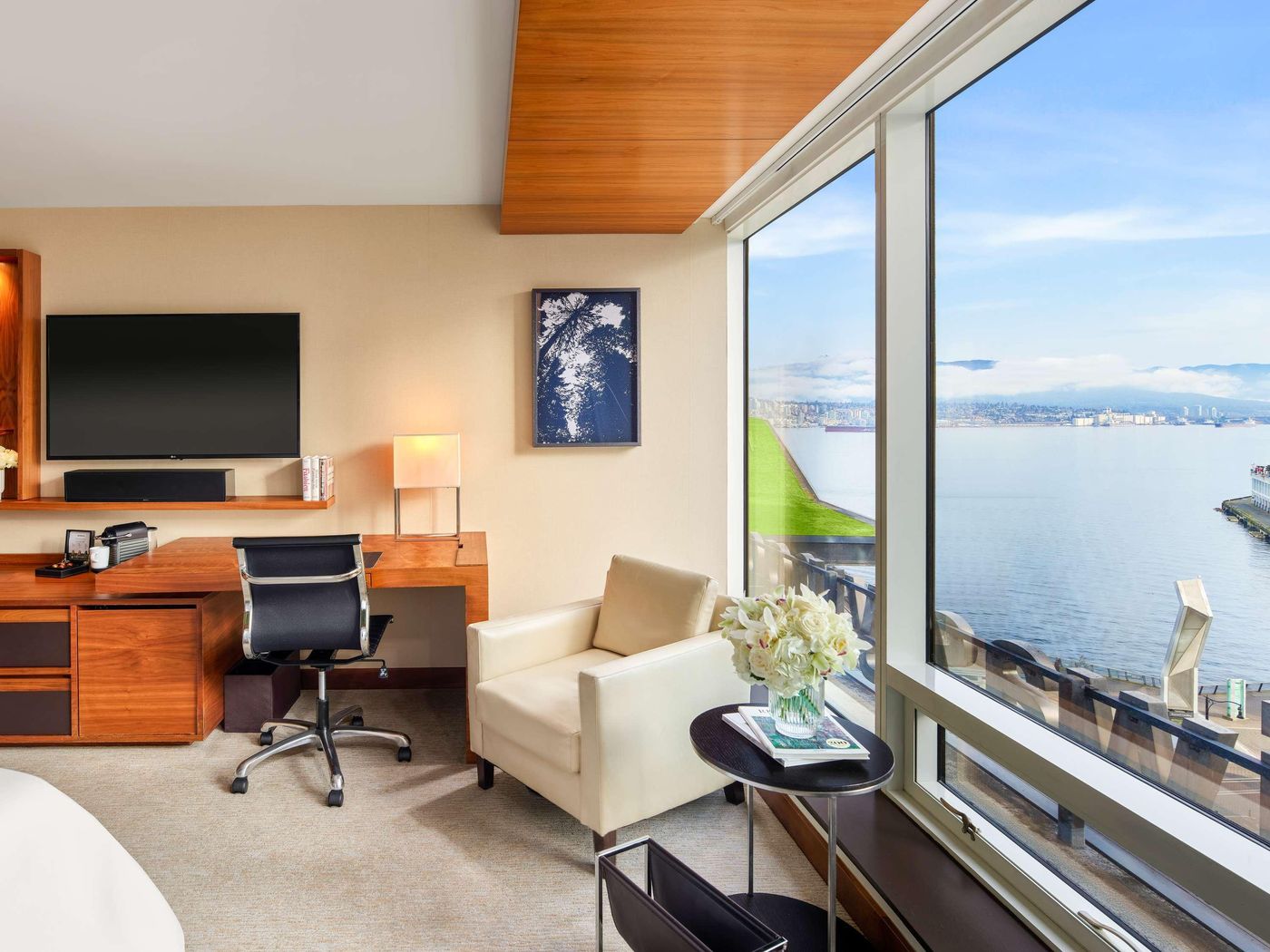 Fairmont-Pacific-Rim-Room-46