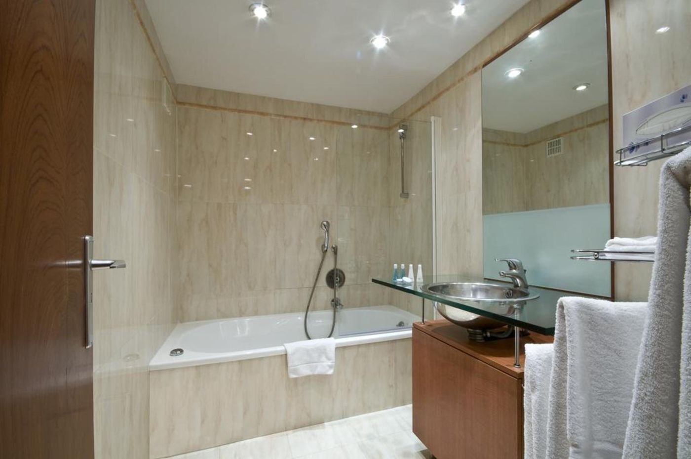 B-Aparthotel-Montgomery-Room-18