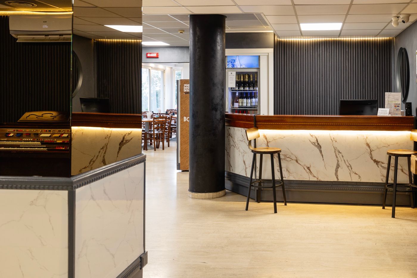 Scheppers-Hotel-Lobby-16