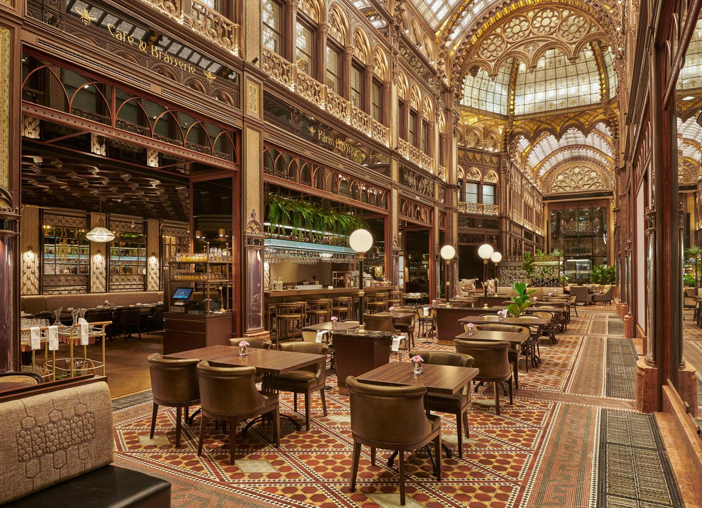 P-risi-Udvar-Hotel-Budapest--part-of-Hyatt-Restaurant-14