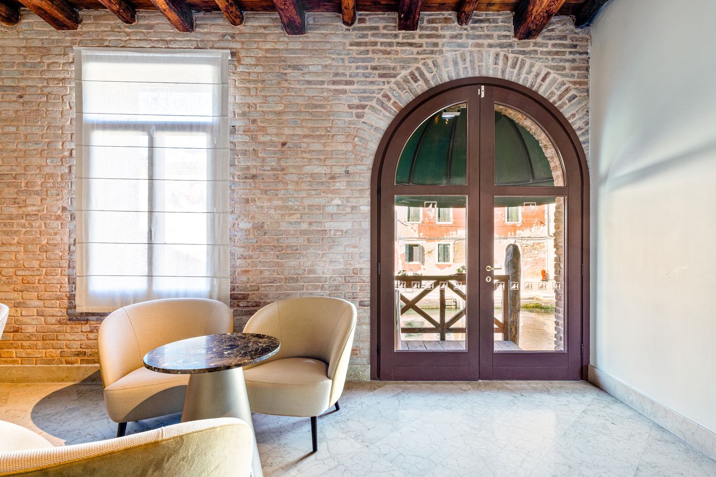 Eurostars-Residenza-Cannaregio-Lobby-16