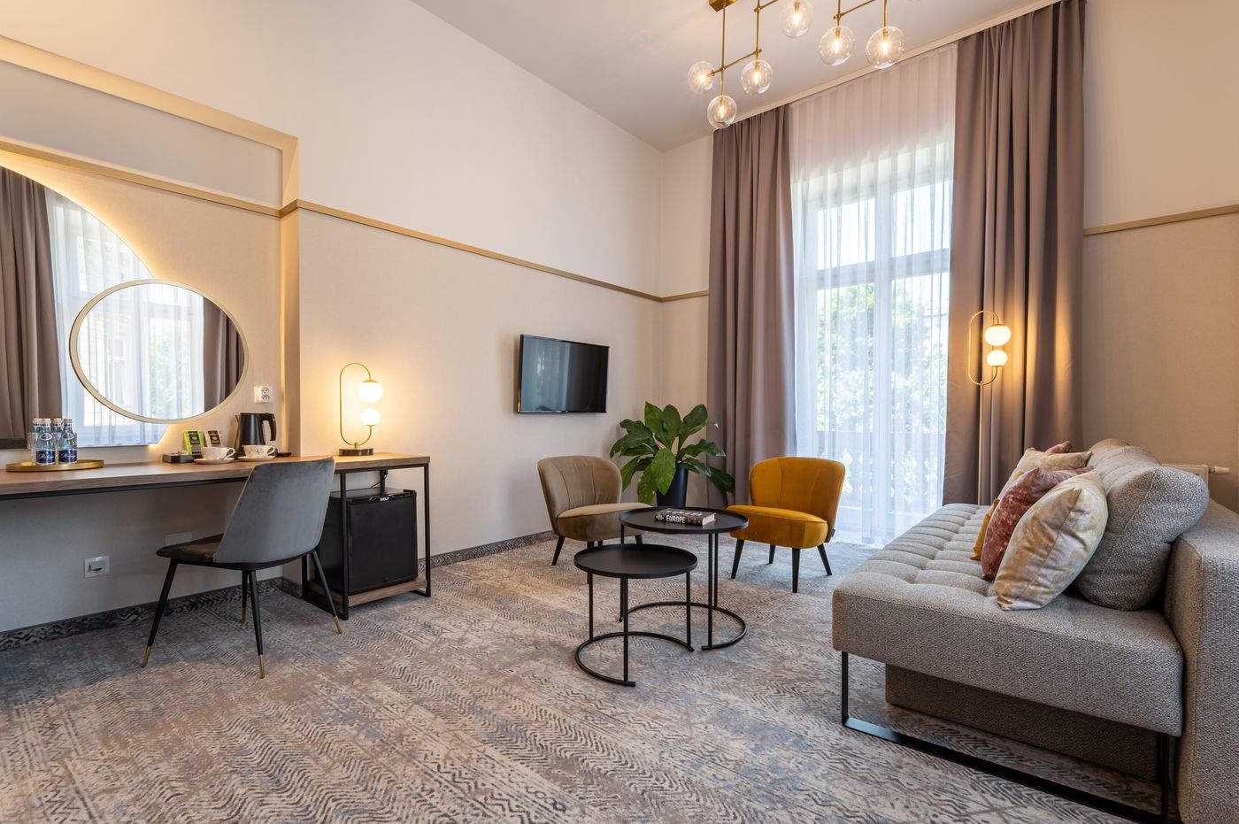 Mr67-Mayera-Rapaporta-Room-10