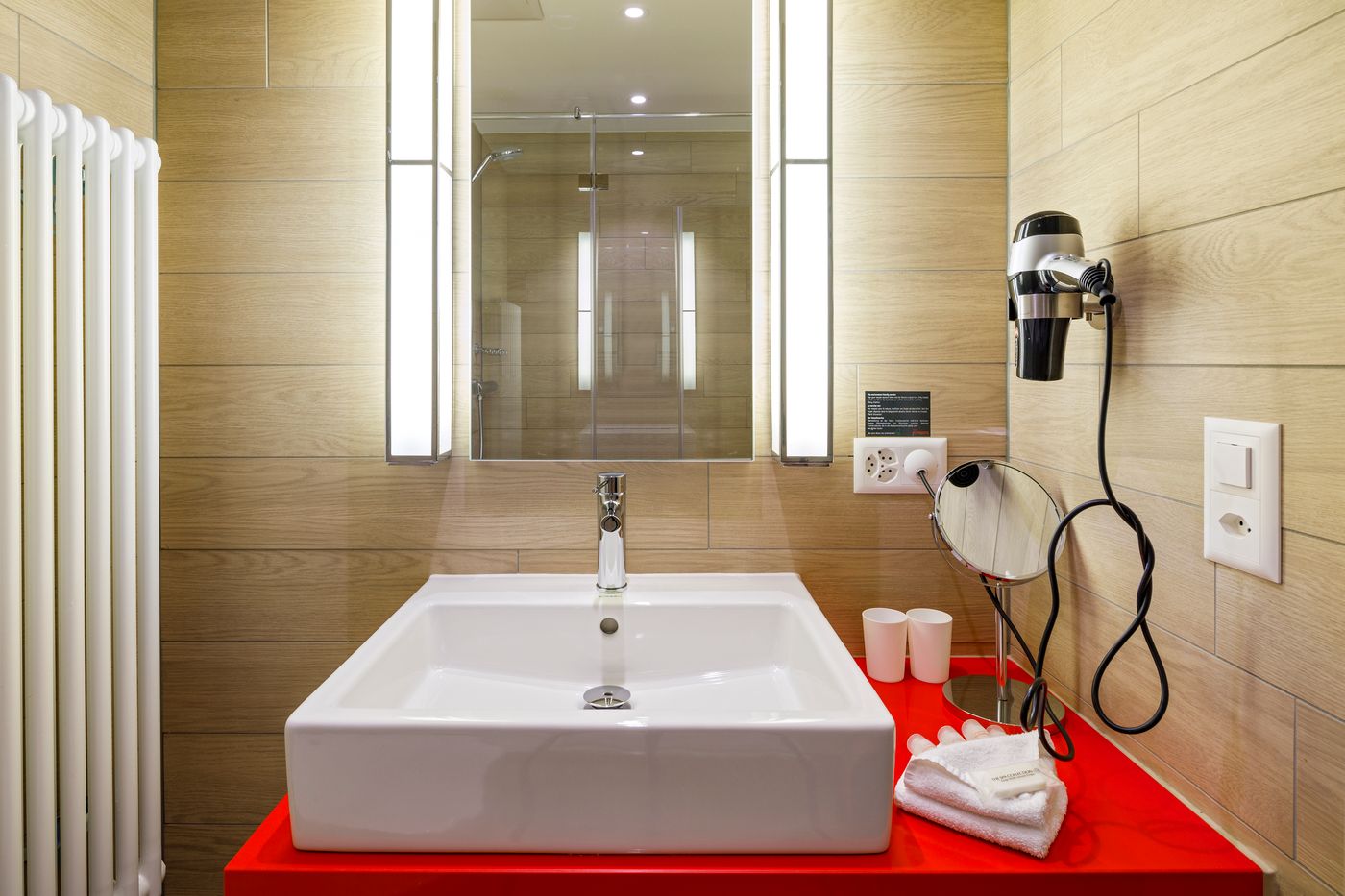 Swiss Night by Fassbind-Switzerland-Zurich-Room-6