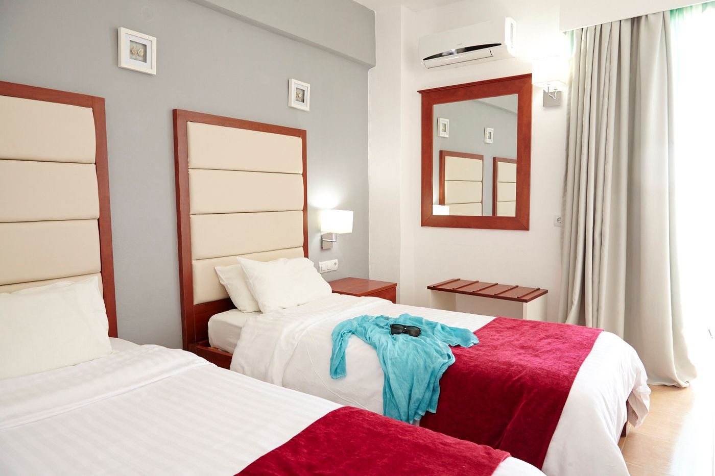 Rethymno-Residence-Hotel-and-Suites-Room-16