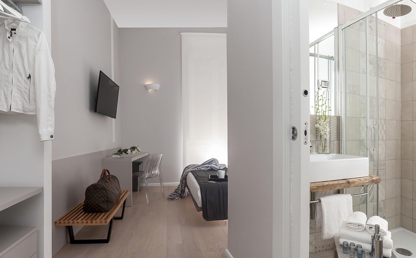 Colosseum-Corner-Room-22