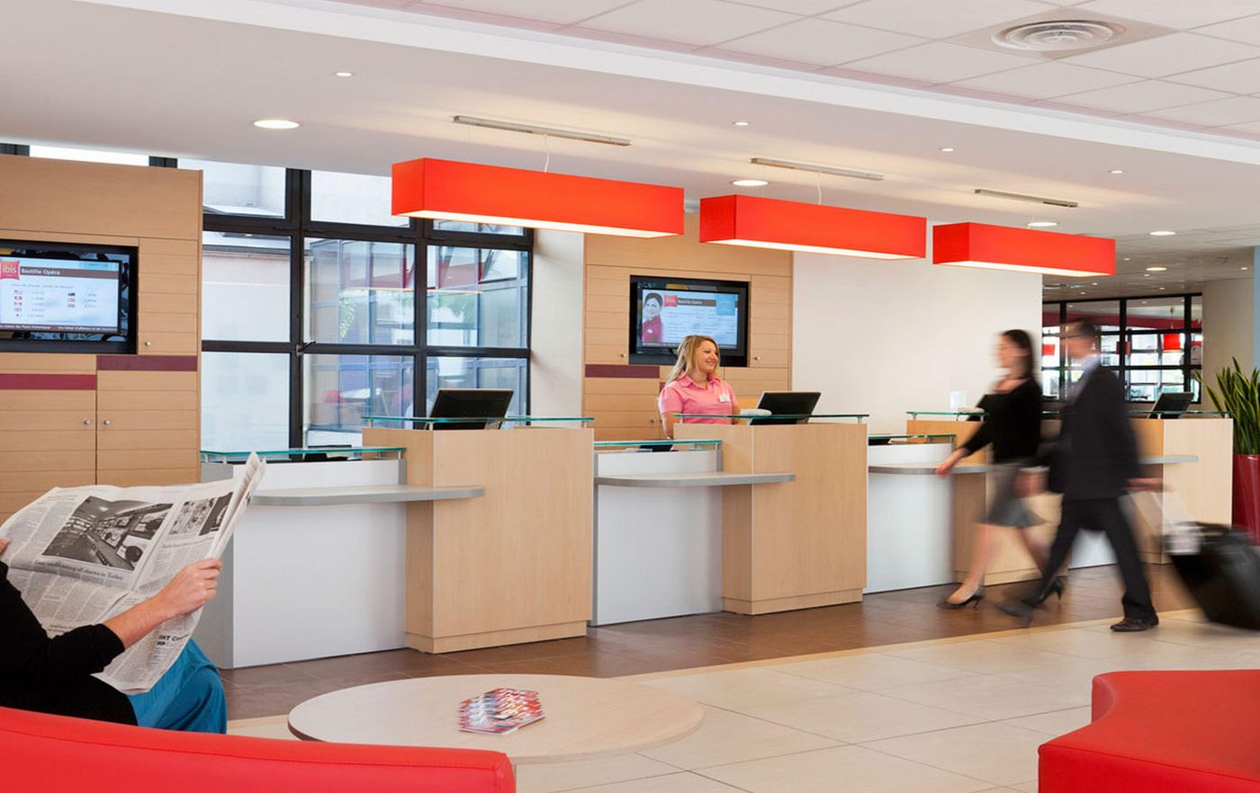 Ibis-Bastille-Opera-Lobby-35