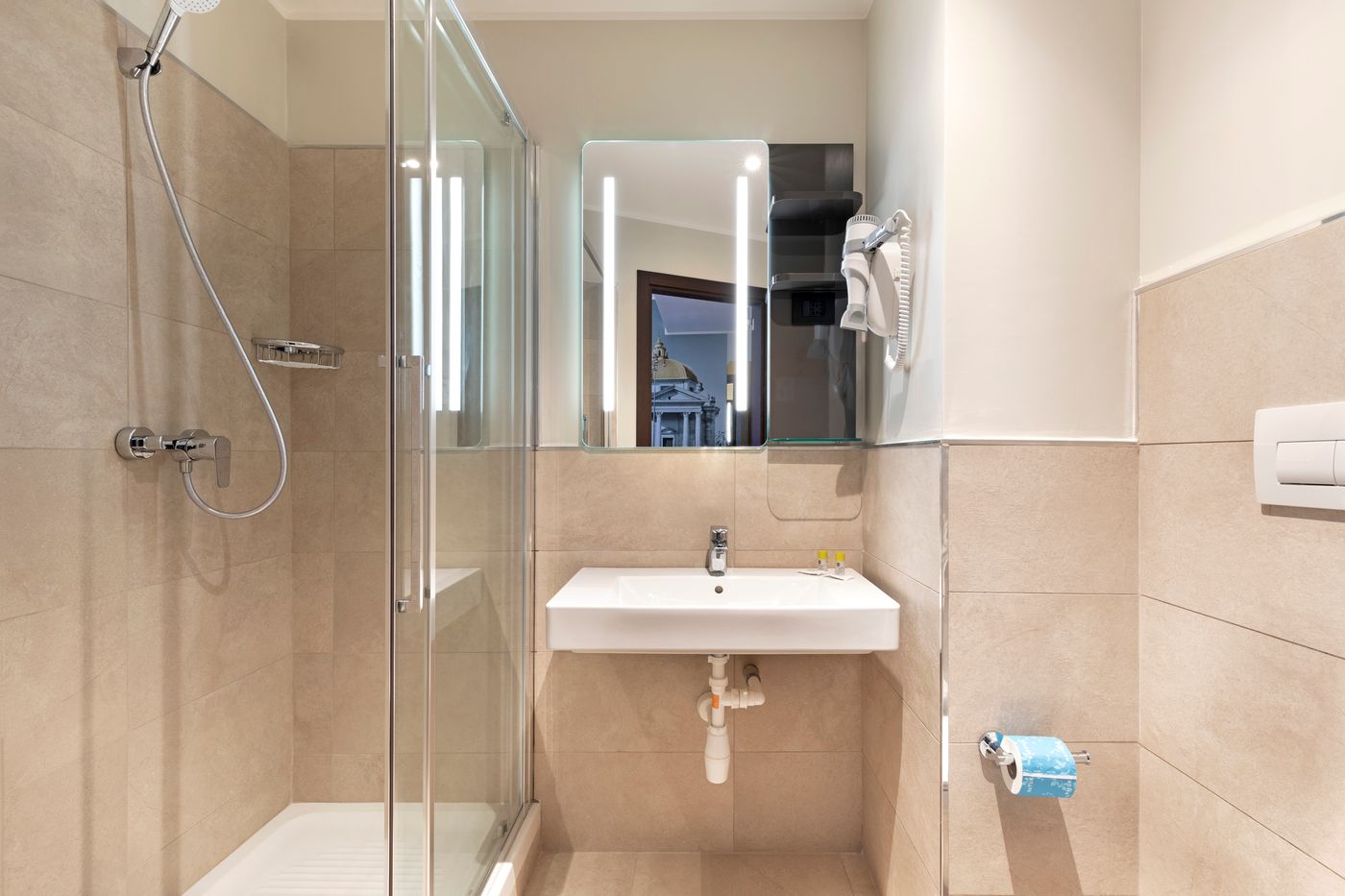 B-b-Hotel-Roma-San-Lorenzo-Termini-Room-27