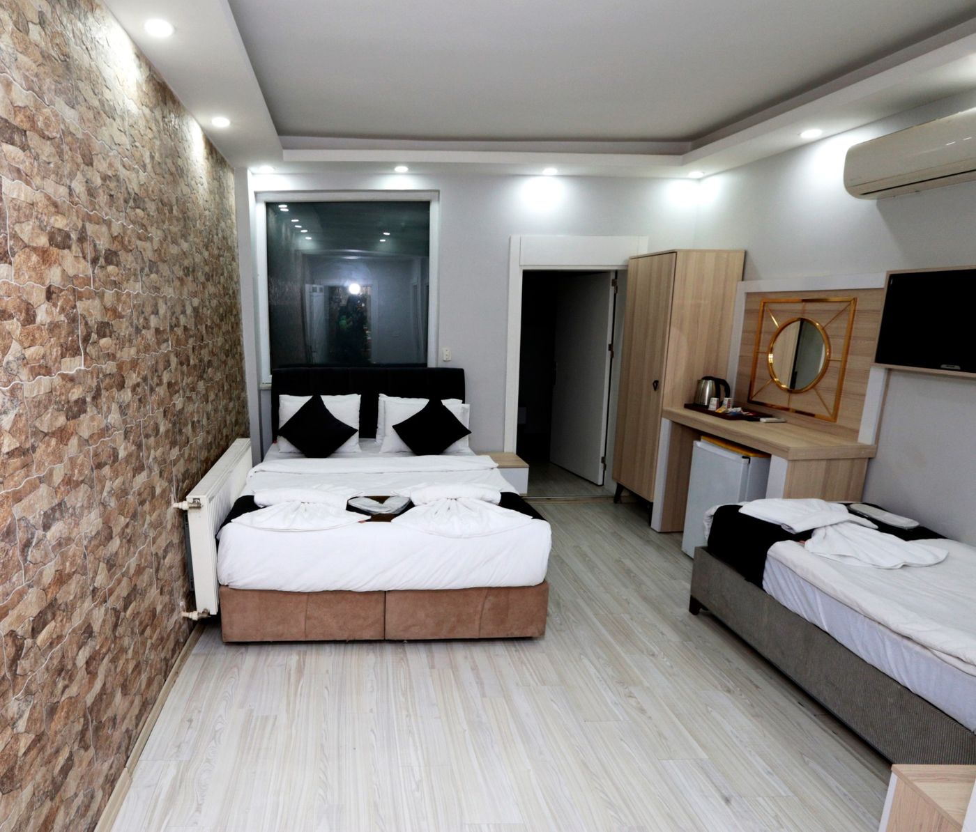 Mila-Suites-Taksim-Room-7