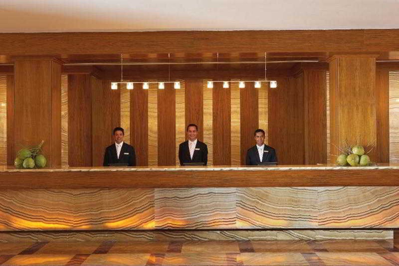 Excellence-Playa-Mujeres-Lobby-23