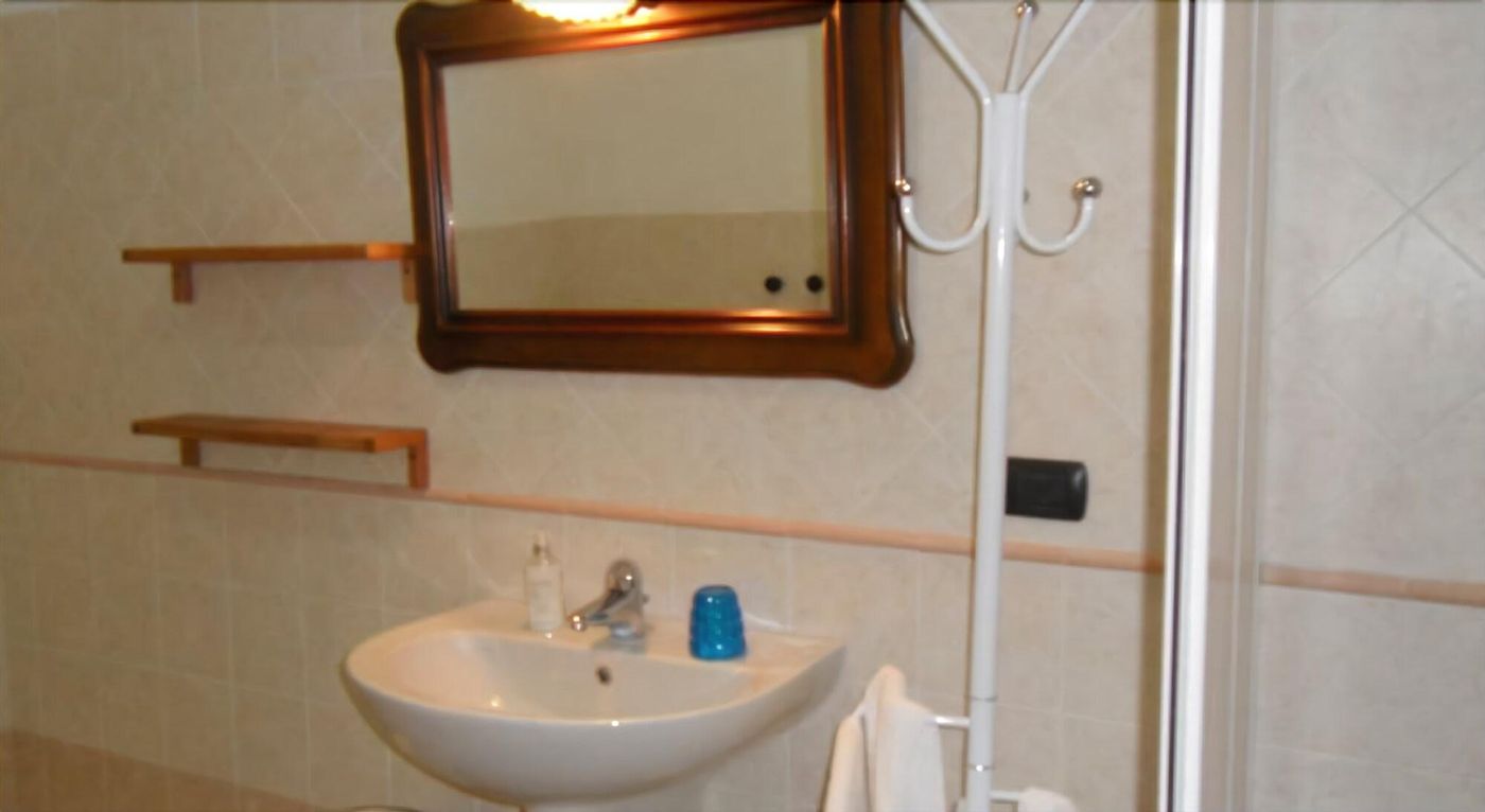 Le Sorbole-Italy-MATERA-Room-7