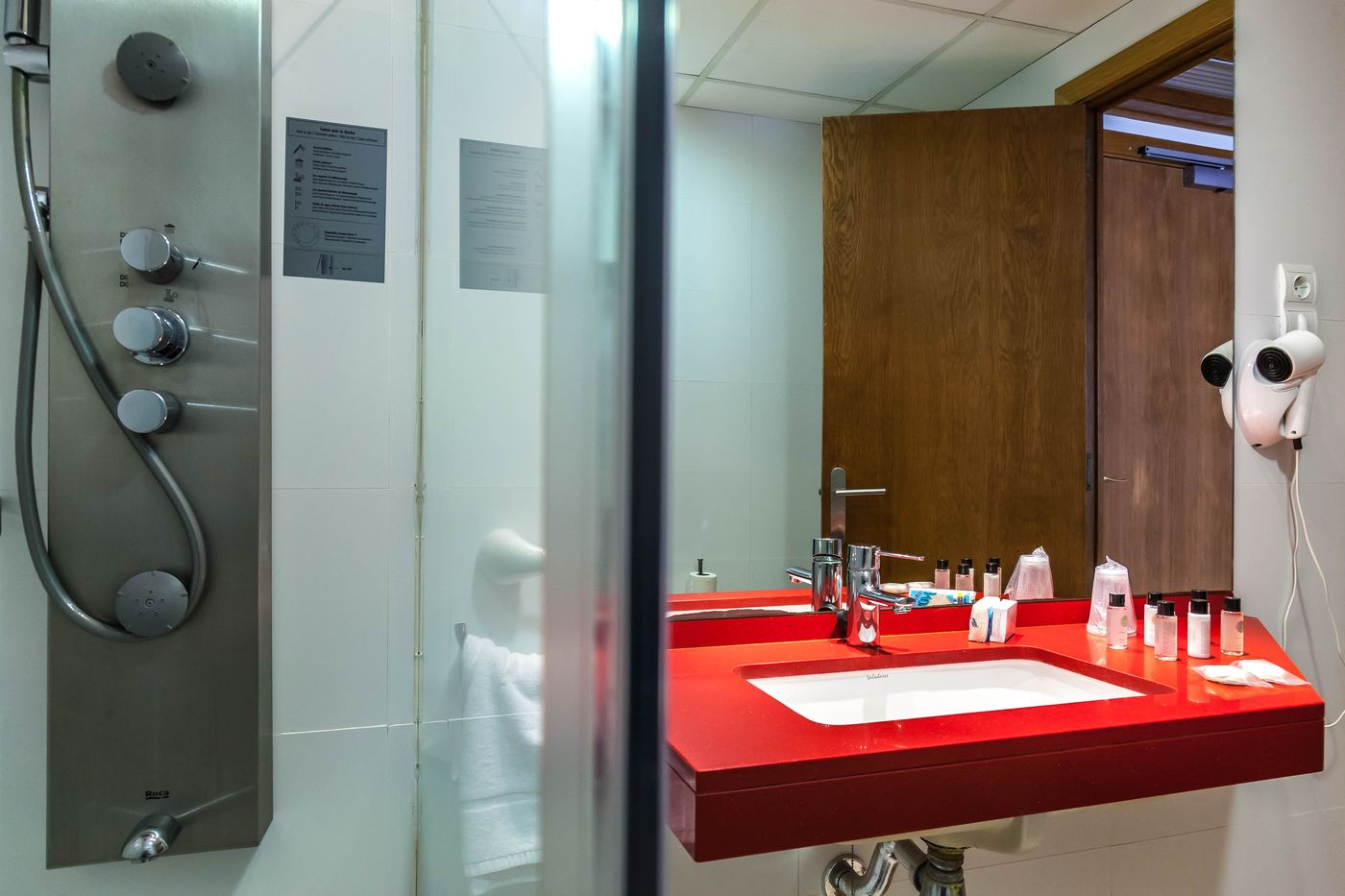 Galeon-Hotel-Room-26