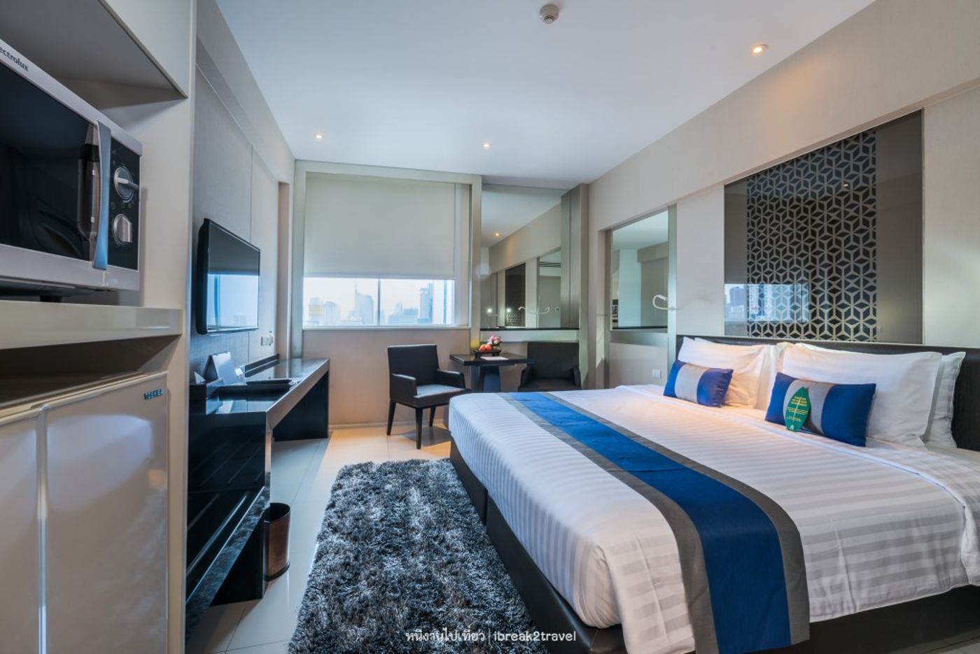 Mandarin-Hotel-Managed-By-Centre-Point-Room-9