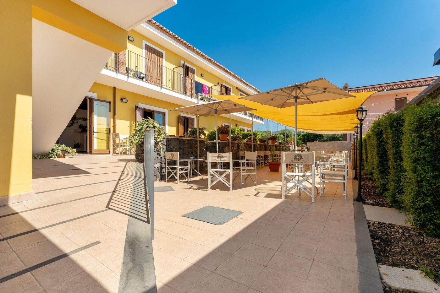 La-Terra-Dei-Sogni-Hotel---Farm-House-Lobby-13