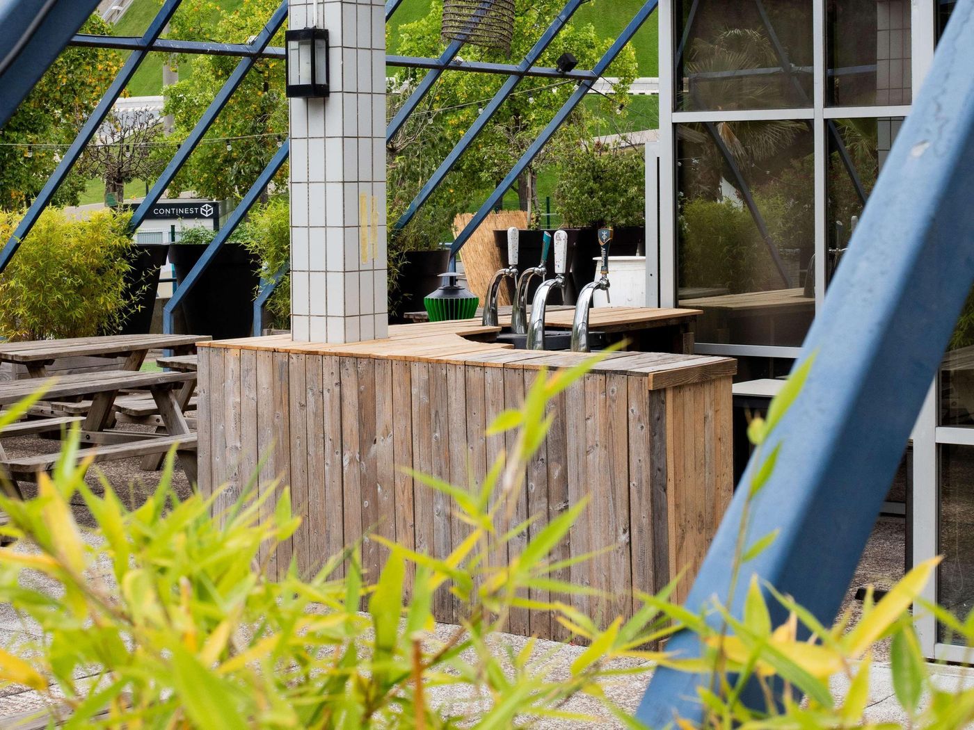 ibis-Styles-Paris-Bercy-Bar-57